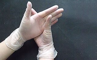 無(wú)毒無(wú)菌一次性pvc手套240mm